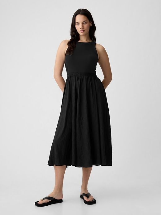Textured Crinkle Midi Dress sold by GAP product image thumbnail 4
