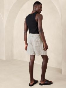Onda Pull-On Short with Linen sold by Banana Republic