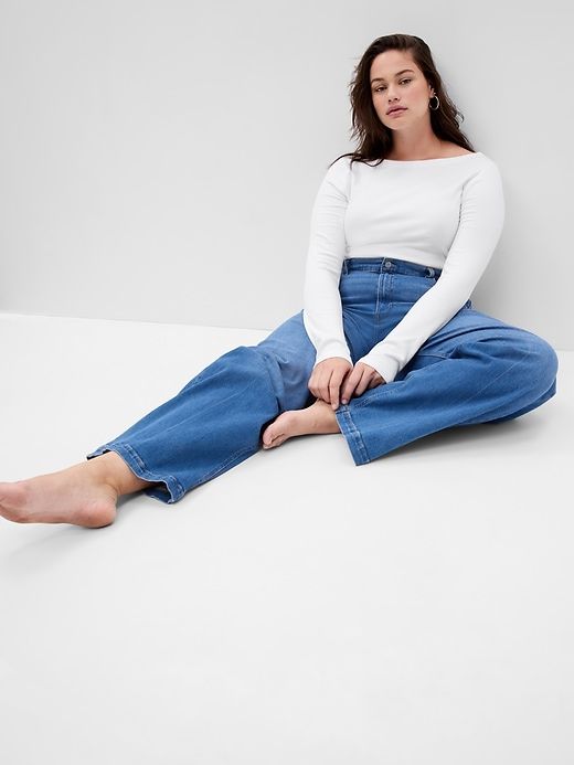 Modern Boatneck T-Shirt sold by GAP product image thumbnail 4