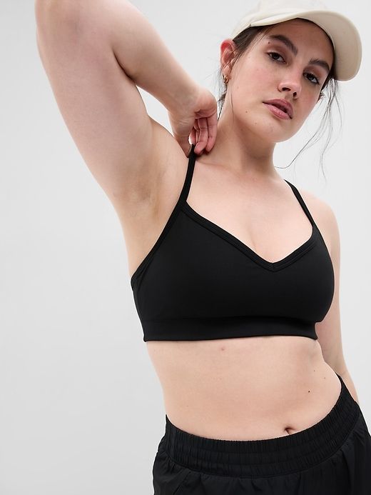 GapFit Power Medium Impact Sports Bra sold by GAP product image thumbnail 4