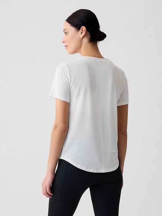 GapFit Breathe T-Shirt sold by GAP product image thumbnail 5