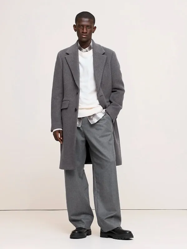 Signature Italian Flannel Wide-Leg Pant sold by Banana Republic