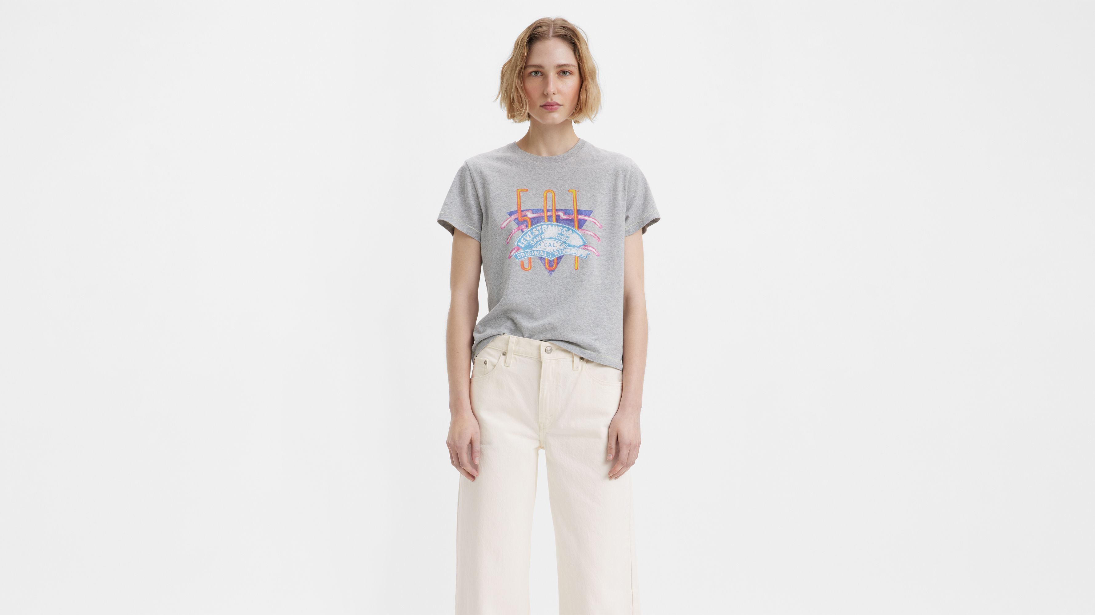 Classic Graphic T-Shirt sold by Levi's product image thumbnail 2