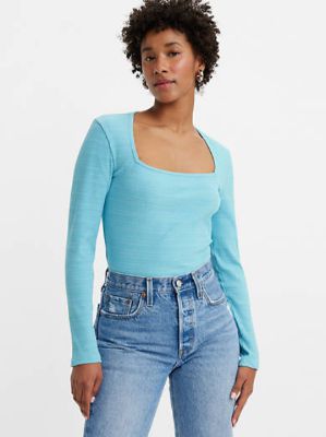 Magnolia Top sold by Levi's