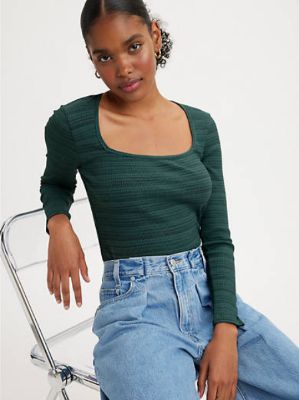 Magnolia Top sold by Levi's