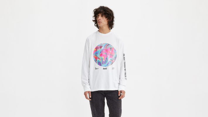 Relaxed Fit Long Sleeve Graphic T-Shirt sold by Levi's