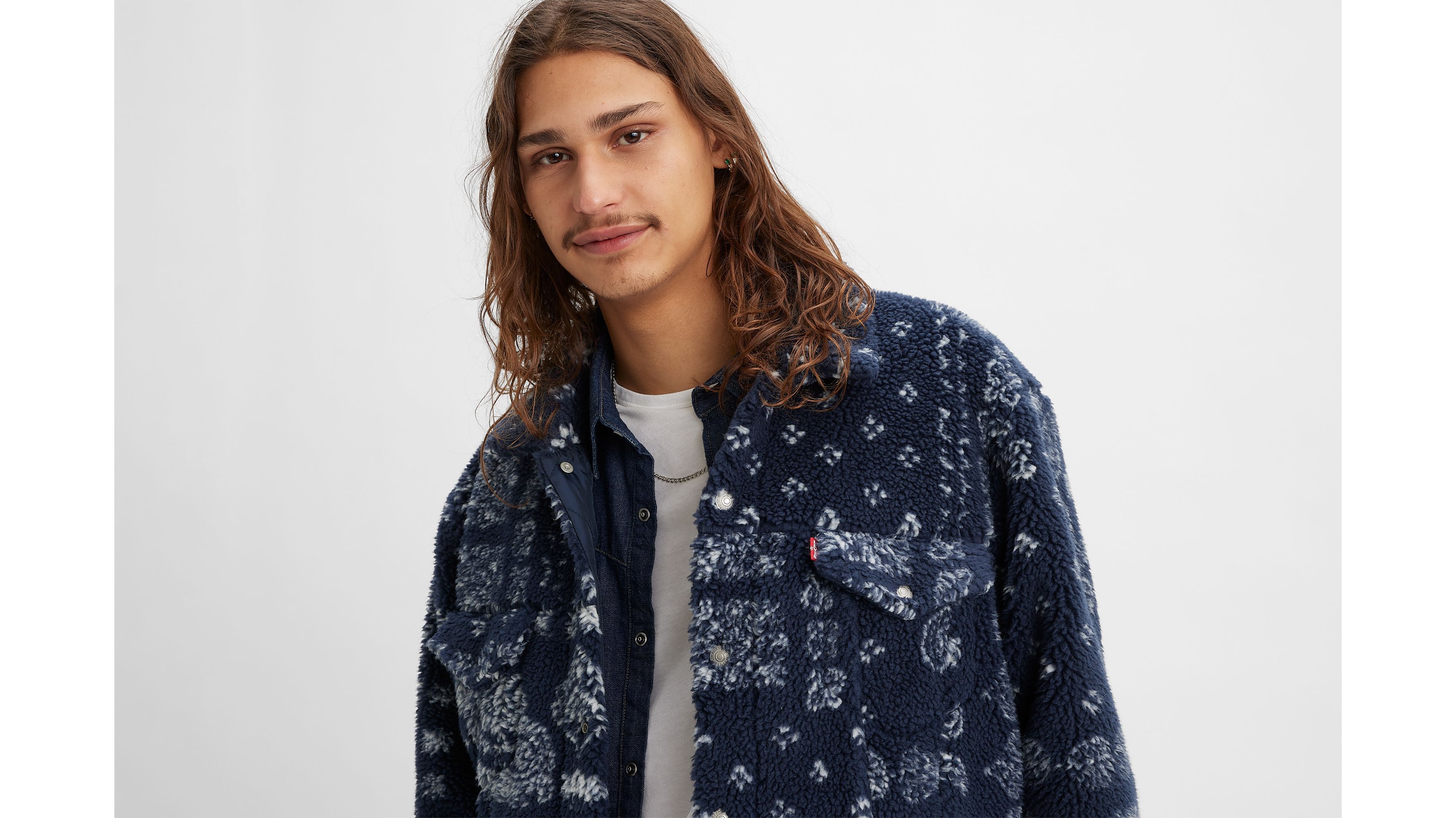 Relaxed Fit Cozy Sherpa Trucker Jacket sold by Levi's product image thumbnail 4