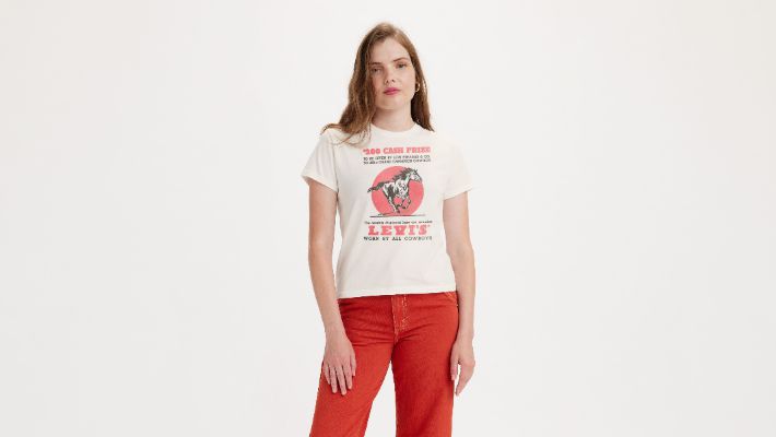 Graphic Classic T-Shirt sold by Levi's