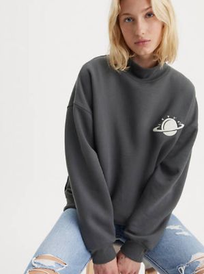 Graphic Gardenia Mockneck Sweatshirt sold by Levi's