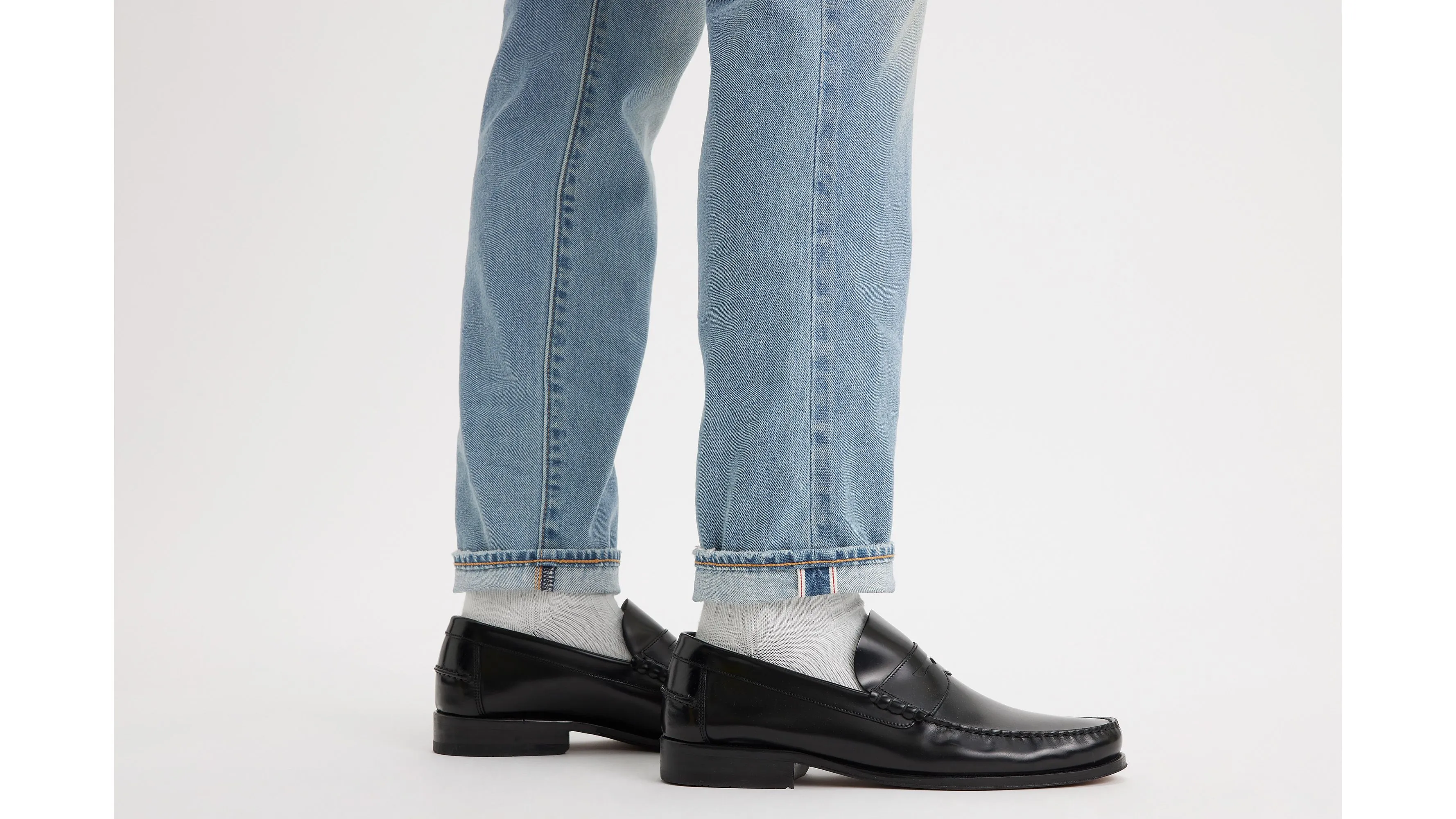 502™ Taper Fit Selvedge Men's Jeans sold by Levi's product image thumbnail 2