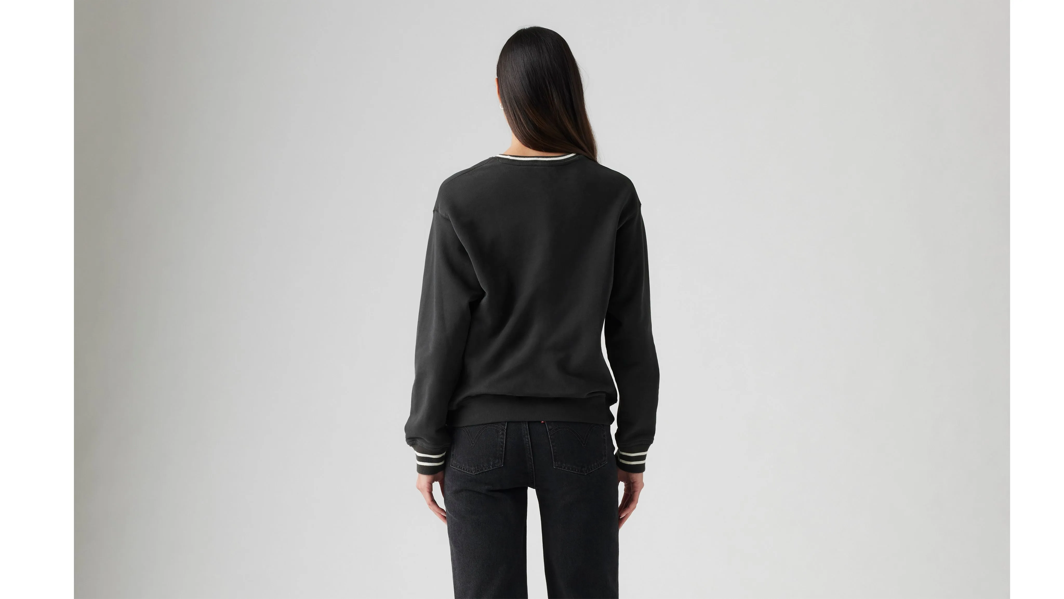 Graphic Heritage Sport Crewneck Sweatshirt sold by Levi's product image thumbnail 3