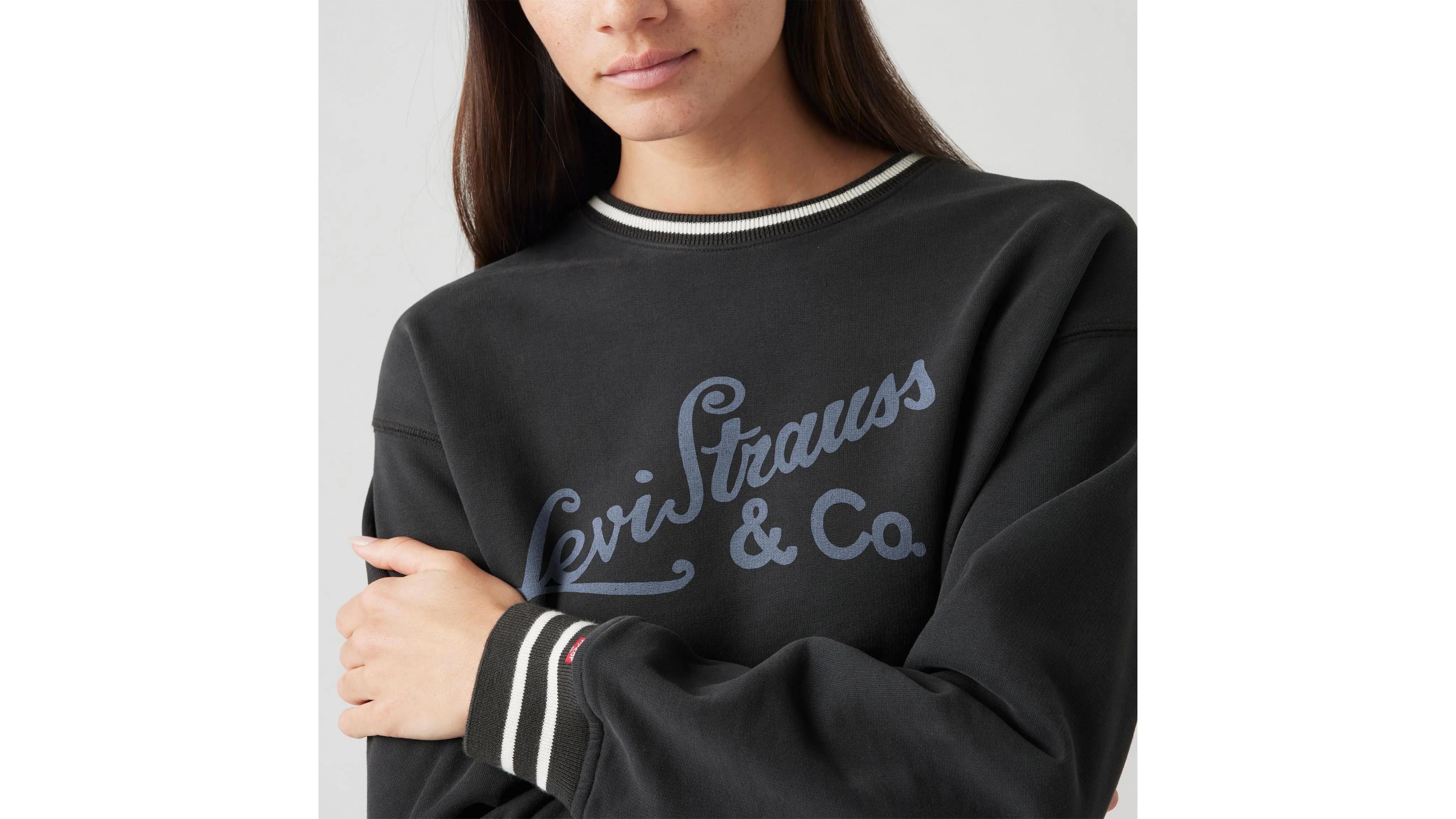 Graphic Heritage Sport Crewneck Sweatshirt sold by Levi's product image thumbnail 4