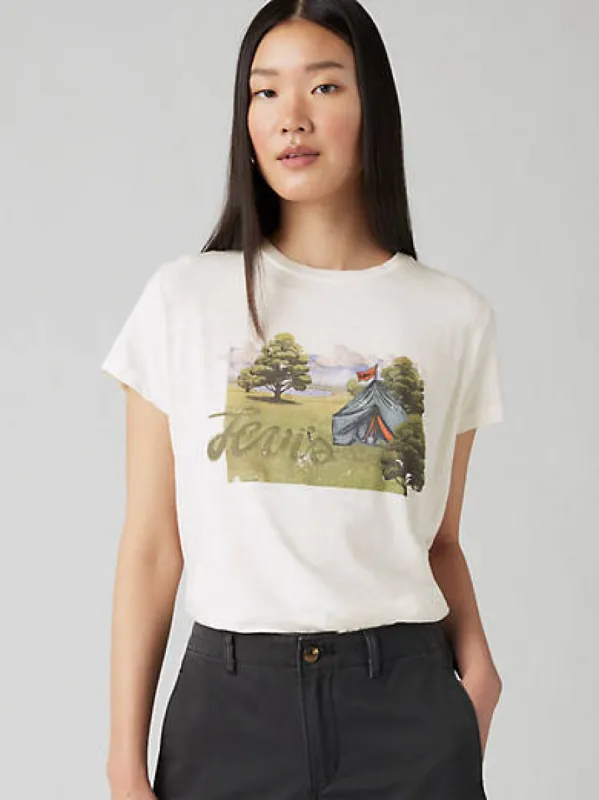 Graphic Boxy T-Shirt sold by Levi's