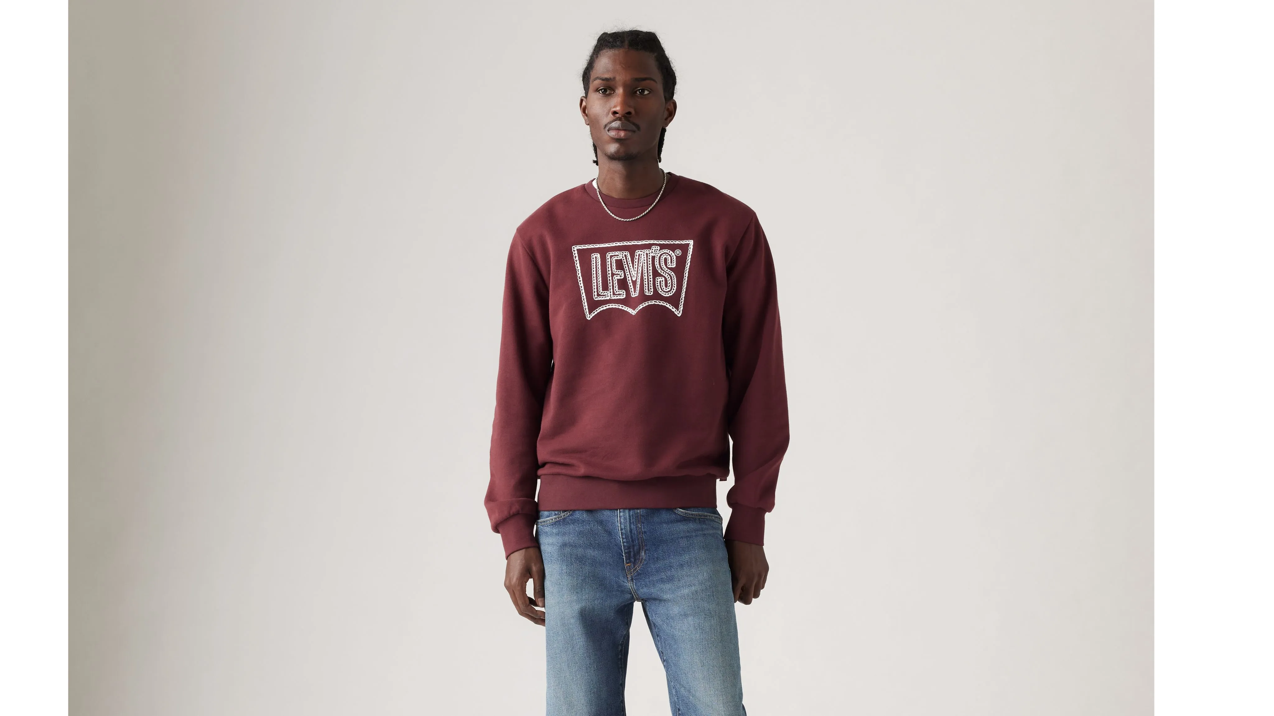 Standard Fit Graphic Crewneck Sweatshirt sold by Levi's