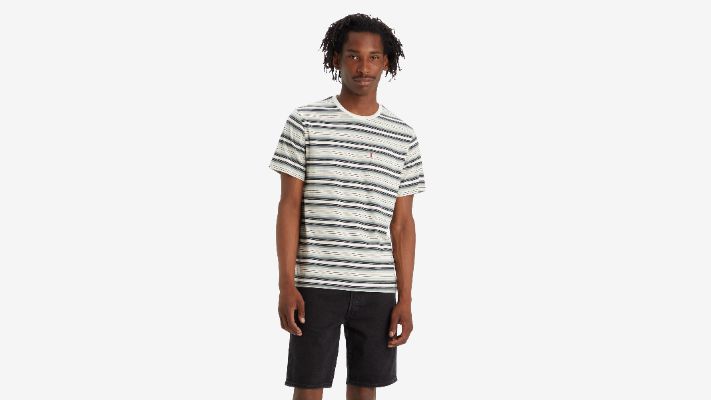 Classic Pocket T-Shirt sold by Levi's