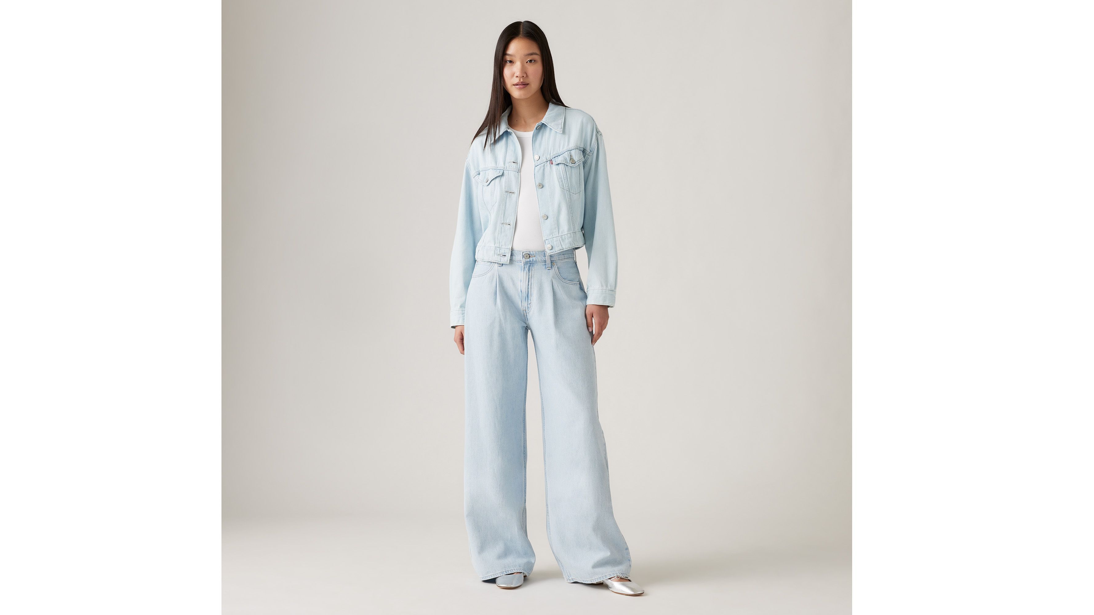 Featherweight Trucker Jacket sold by Levi's product image thumbnail 2