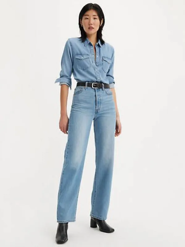 Ribcage Straight Ankle Women's Jeans sold by Levi's