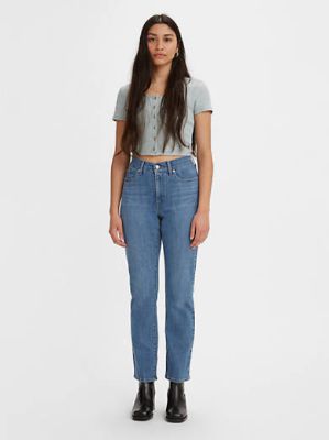 Classic Straight Fit Women's Jeans sold by Levi's