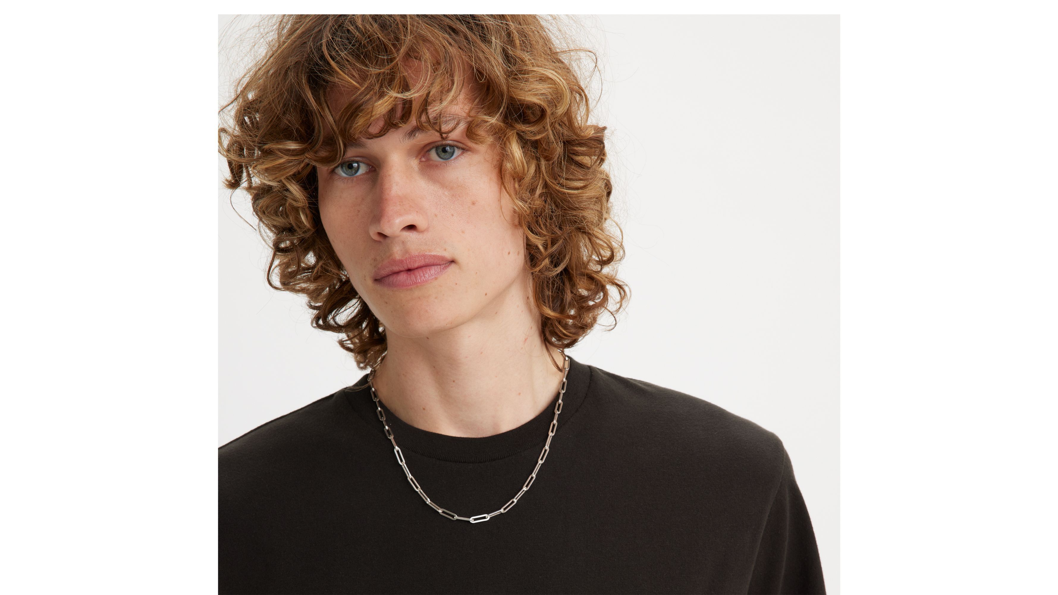 Easy Relaxed Pocket T-Shirt sold by Levi's product image thumbnail 4