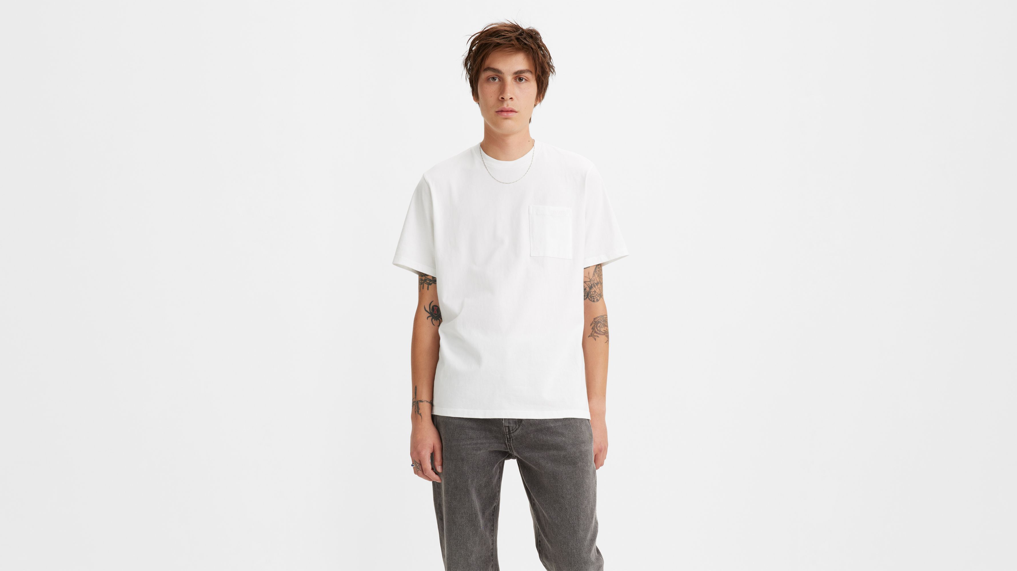 Easy Relaxed Pocket T-Shirt sold by Levi's product image thumbnail 2