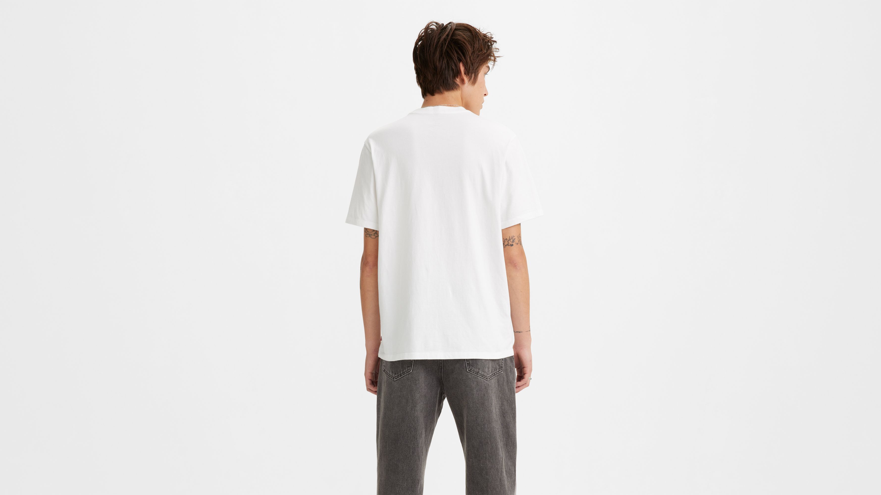 Easy Relaxed Pocket T-Shirt sold by Levi's product image thumbnail 3