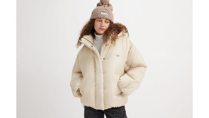Bubble Shorty Puffer Jacket sold by Levi's