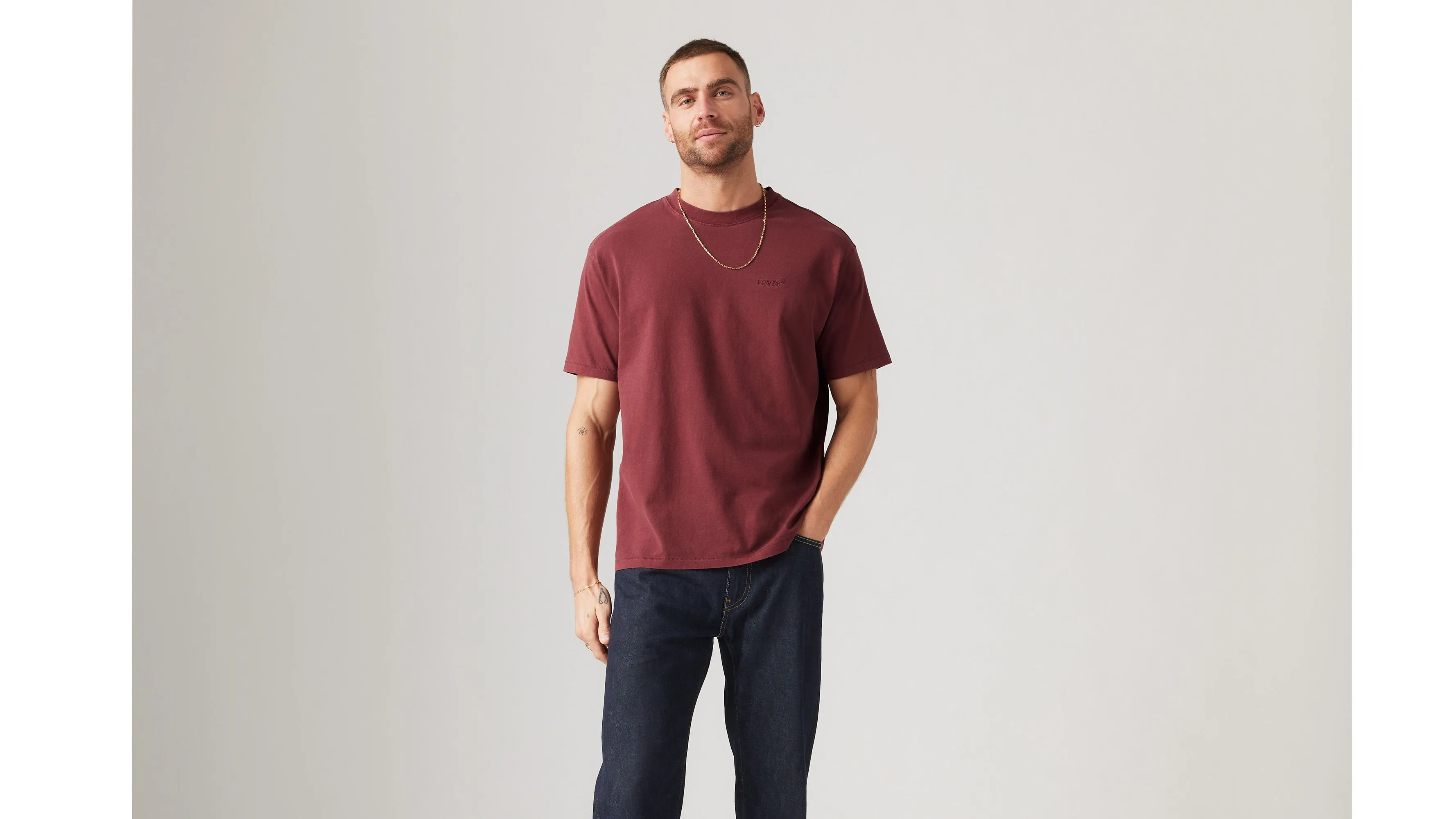 Red Tab™ Vintage T-Shirt sold by Levi's product image thumbnail 2