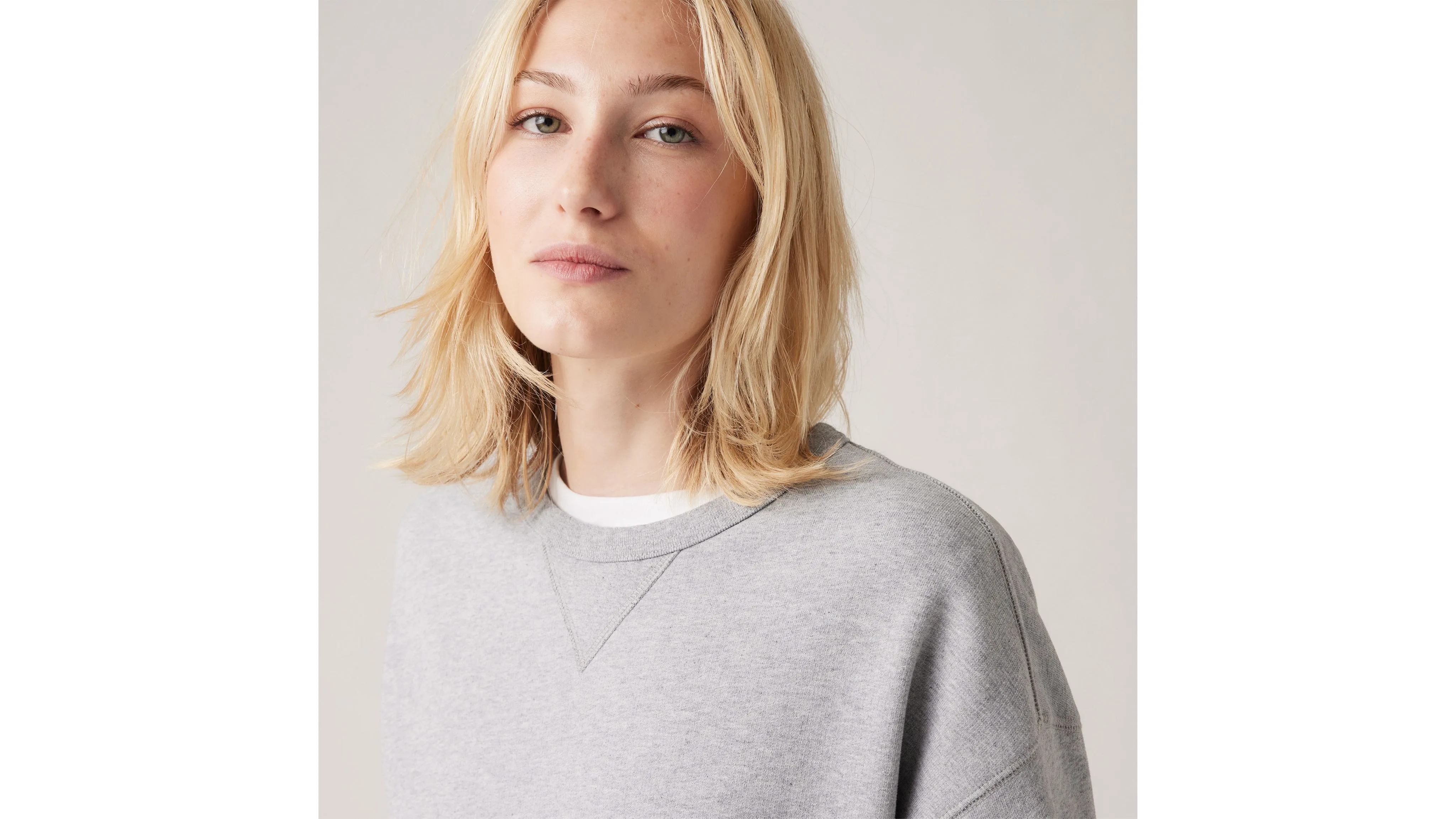 Heritage Crewneck Sweatshirt sold by Levi's product image thumbnail 4