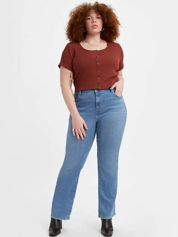 725 High Rise Bootcut Women's Jeans (Plus Size) sold by Levi's