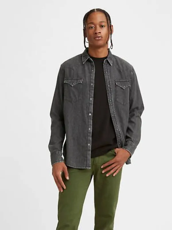 Classic Western Standard Fit Shirt sold by Levi's