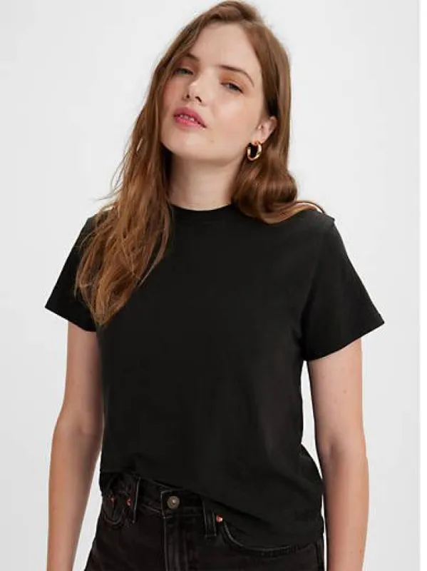 Classic Fit T-Shirt sold by Levi's