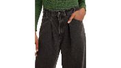 Pleated Baggy Dad Women's Jeans sold by Levi's