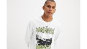 Relaxed Fit Long Sleeve Graphic T-Shirt sold by Levi's