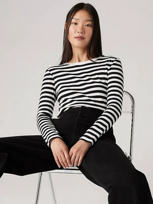Essential Long Sleeve T-Shirt sold by Levi's