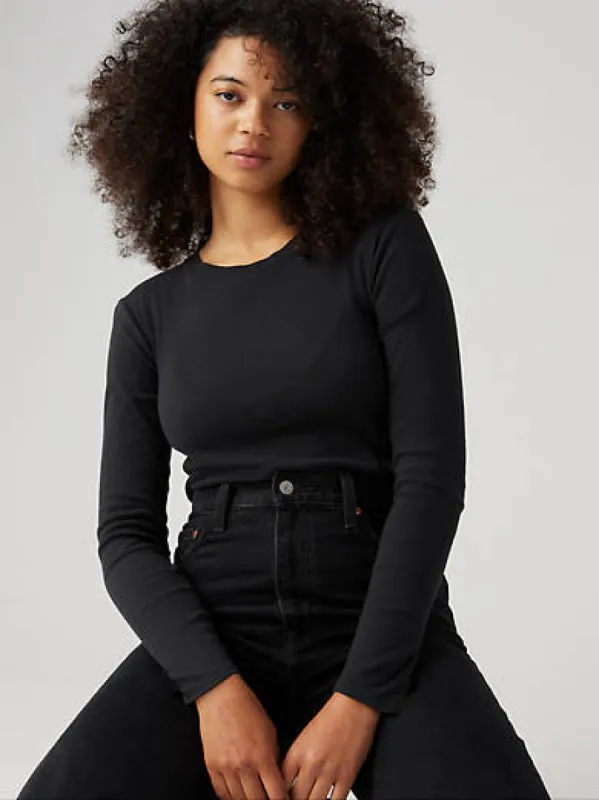Essential Long Sleeve T-Shirt sold by Levi's