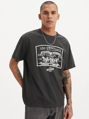 Vintage Fit Graphic T-Shirt sold by Levi's