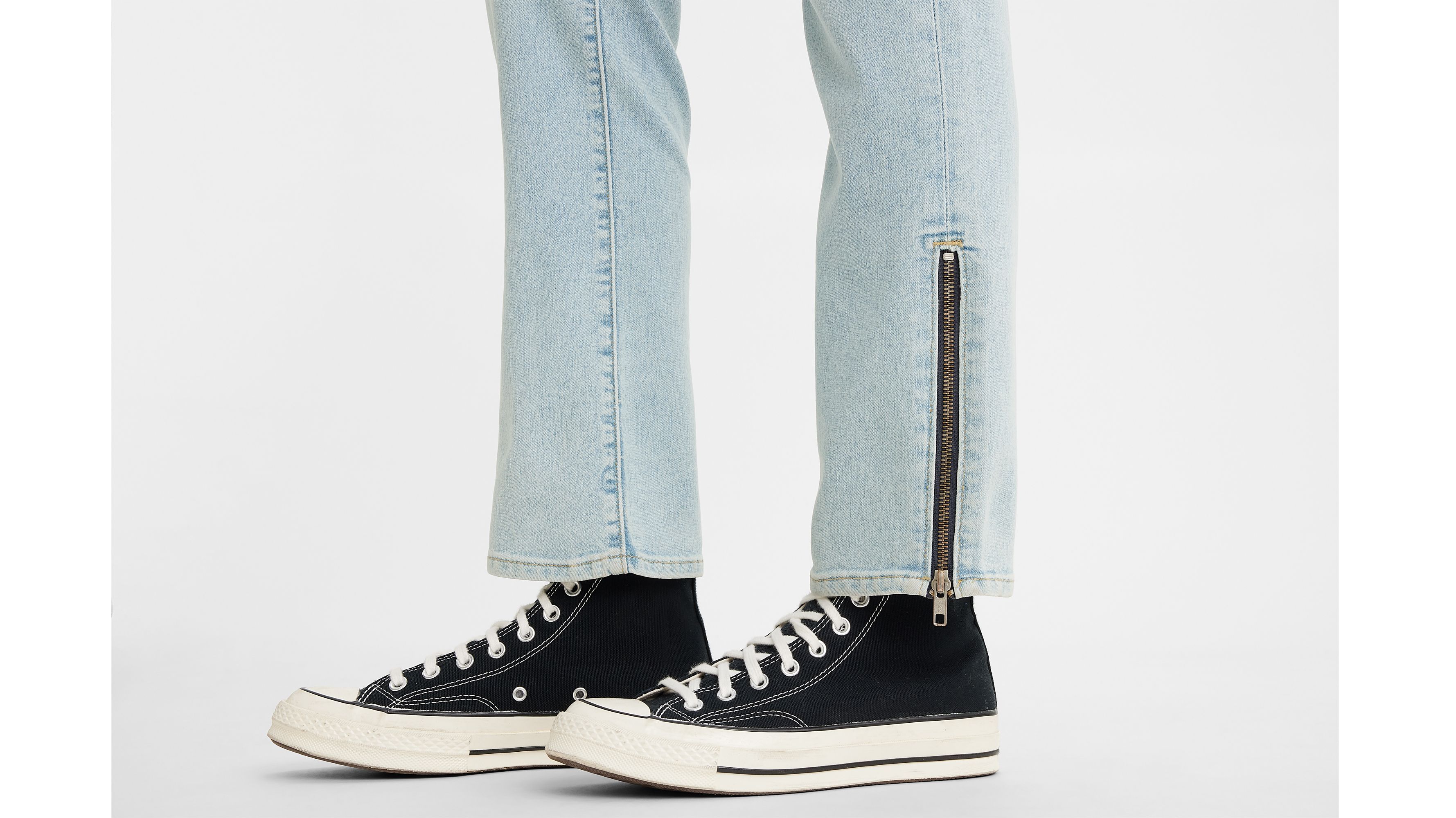 724 High Rise Straight Button Shank Women's Jeans sold by Levi's product image thumbnail 4