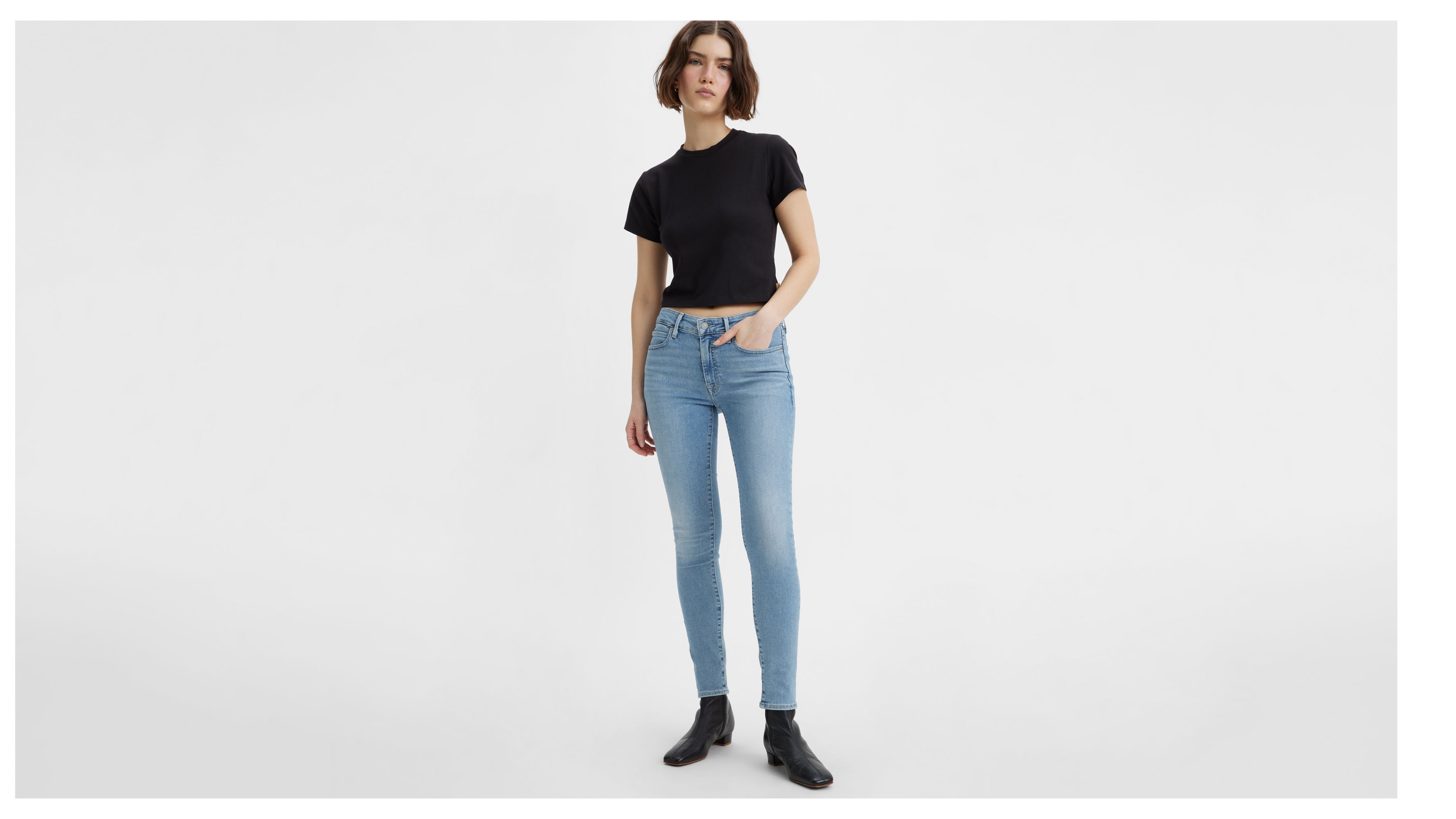 711 Skinny Women's Jeans sold by Levi's