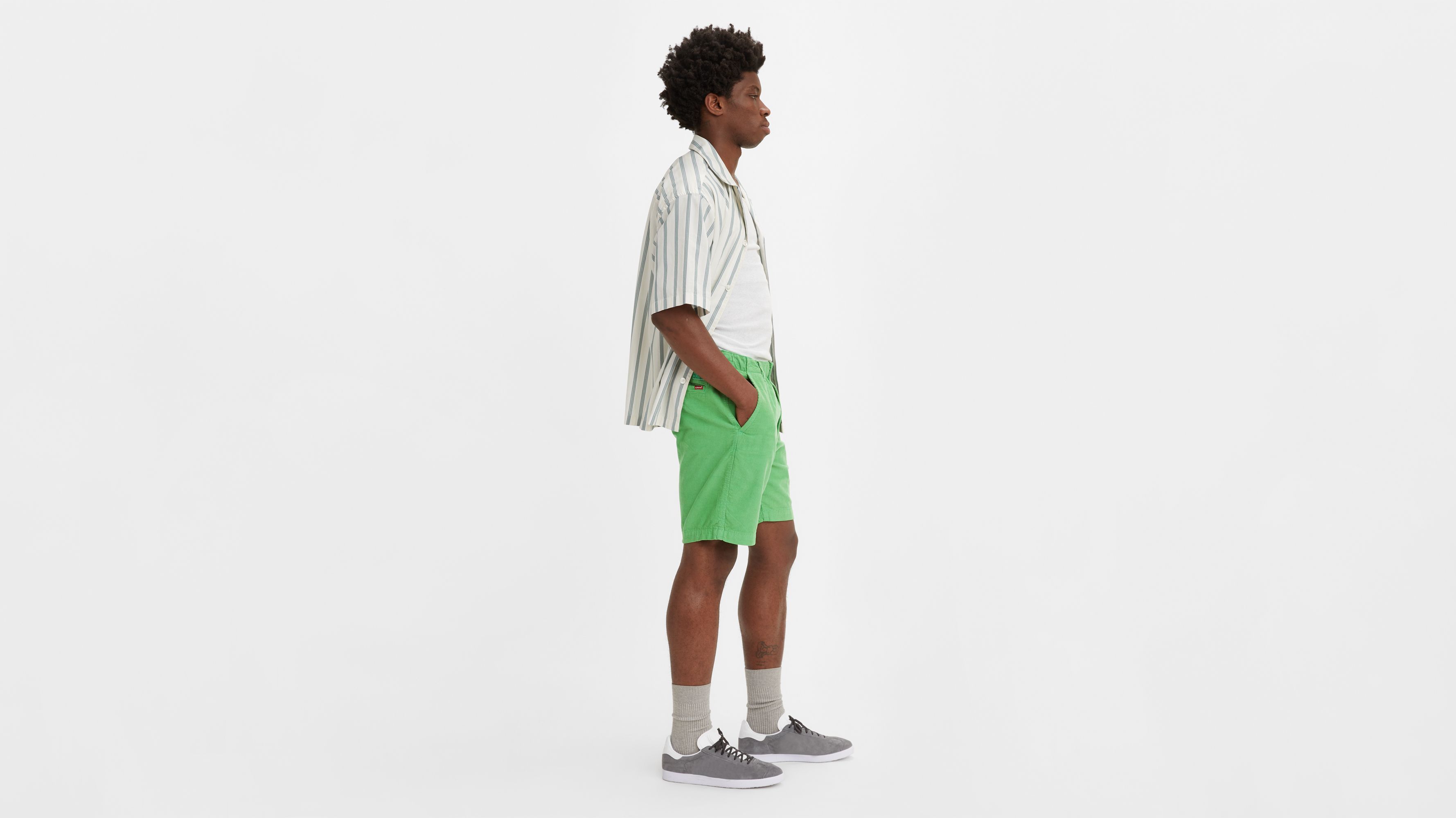 Levi's® XX Chino EZ Waist Corduroy 8" Men's Shorts sold by Levi's product image thumbnail 2