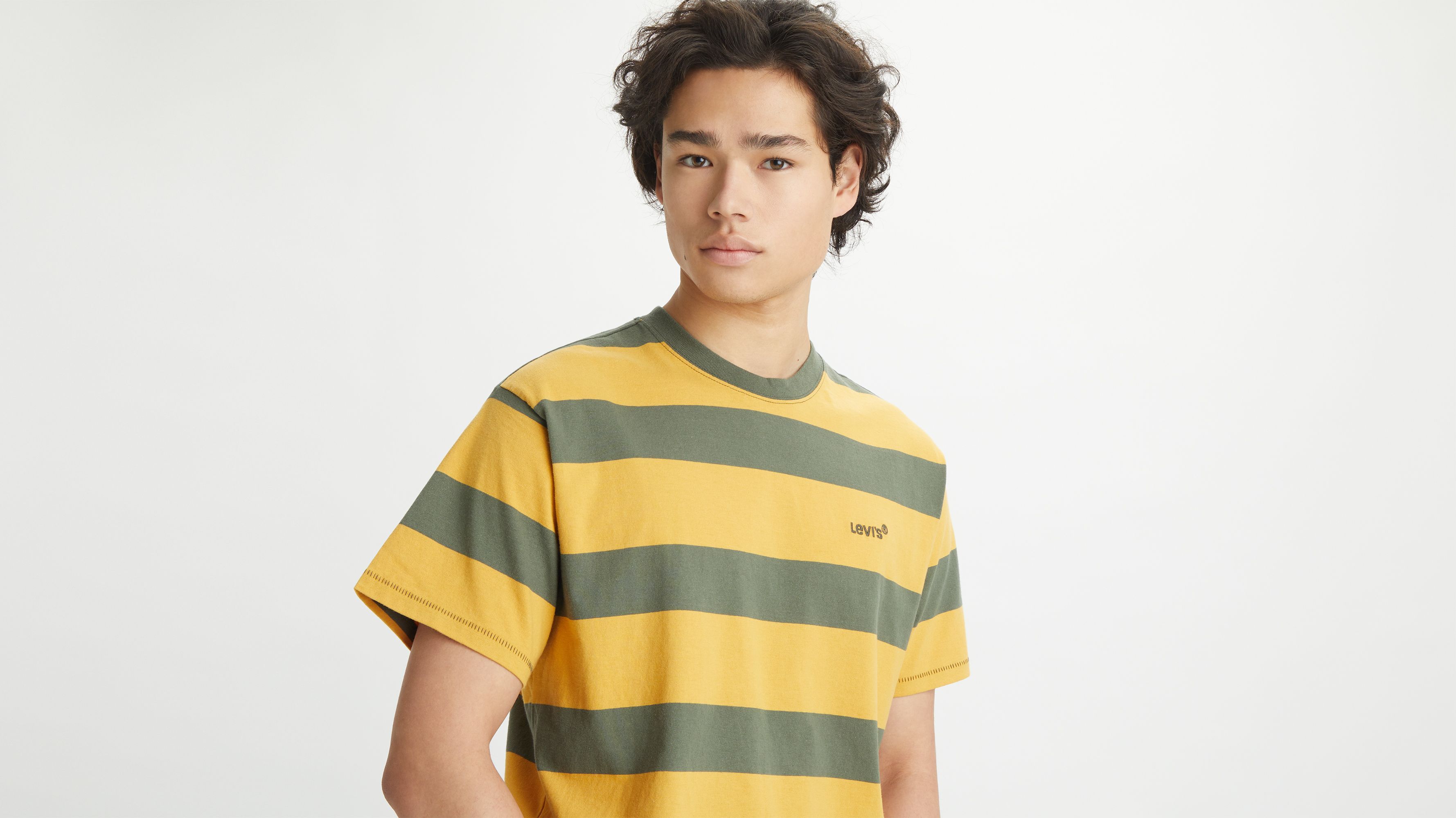 Red Tab™ Vintage T-Shirt sold by Levi's product image thumbnail 3