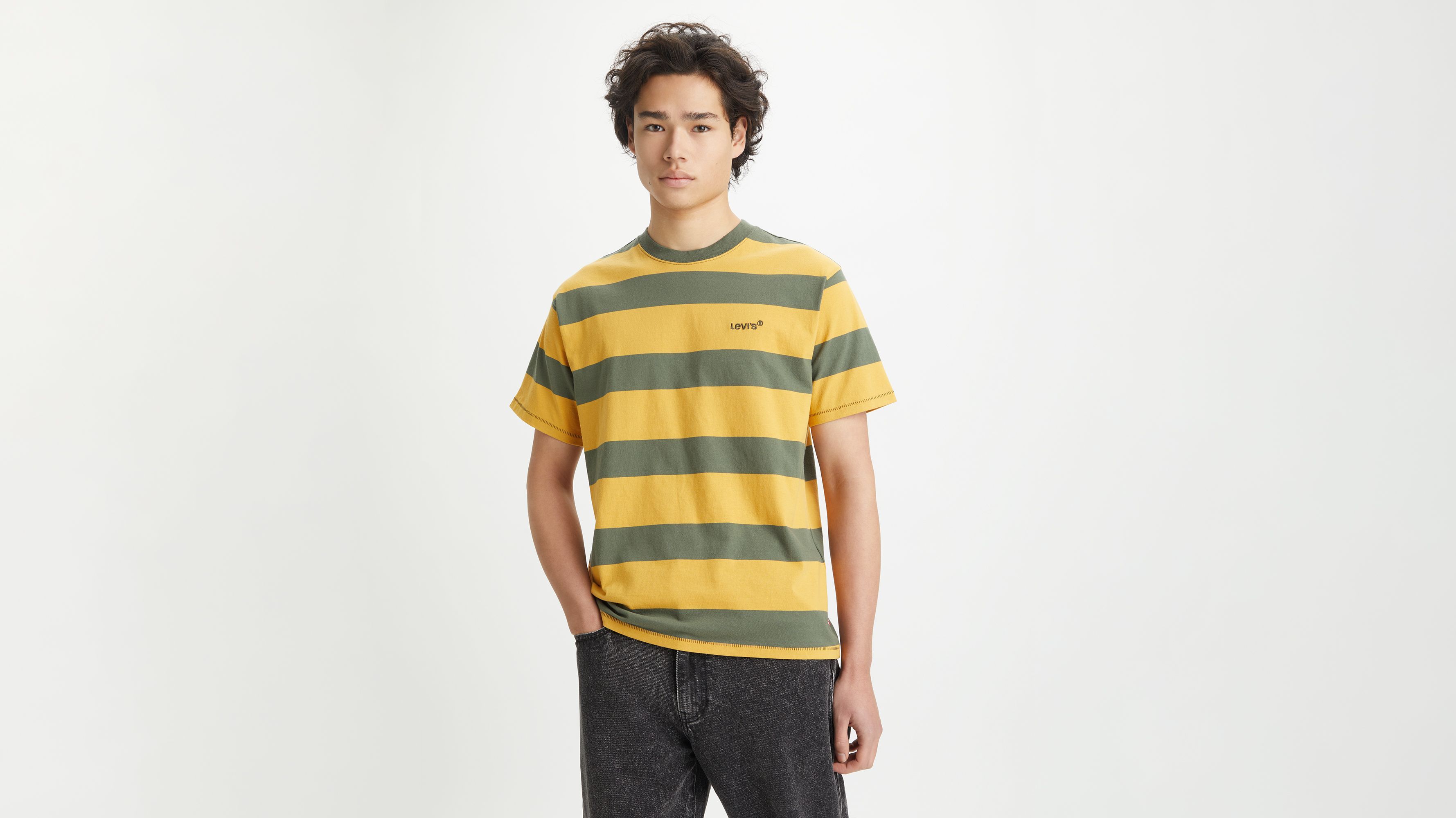 Red Tab™ Vintage T-Shirt sold by Levi's product image thumbnail 4