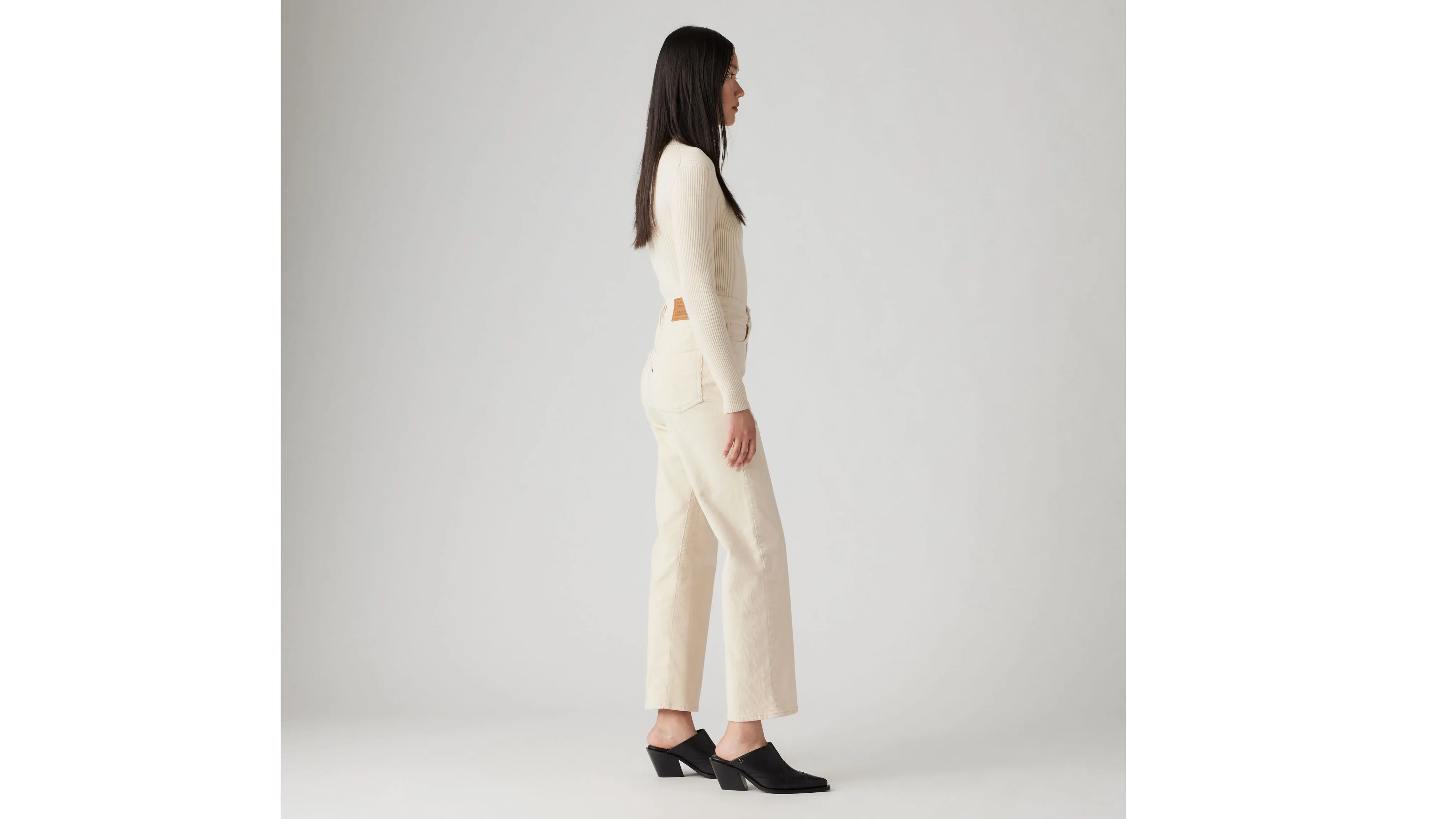 Ribcage Straight Ankle Women's Pants sold by Levi's product image thumbnail 4