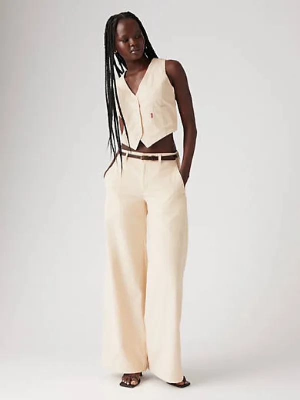 XL Chino Women's Pants sold by Levi's