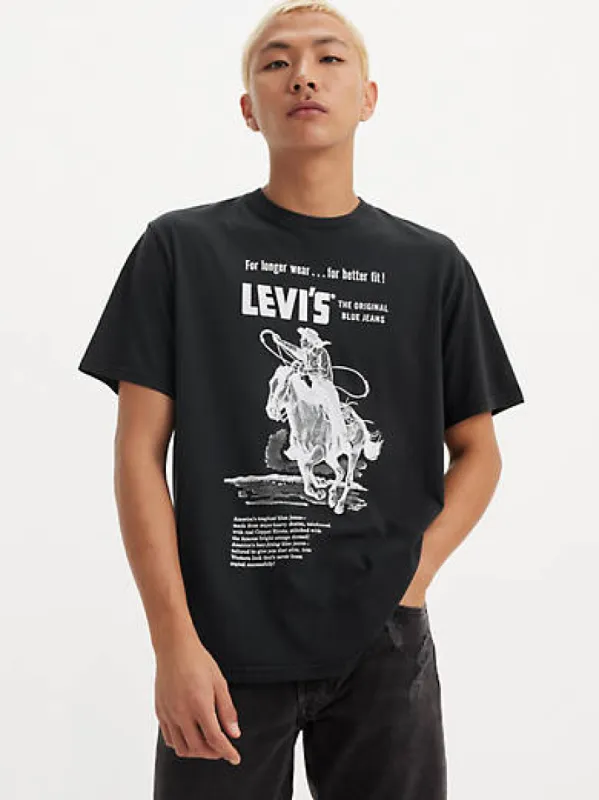 Relaxed Fit Short Sleeve Graphic T-Shirt sold by Levi's