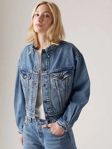 Shrunken '90s Trucker Jacket sold by Levi's