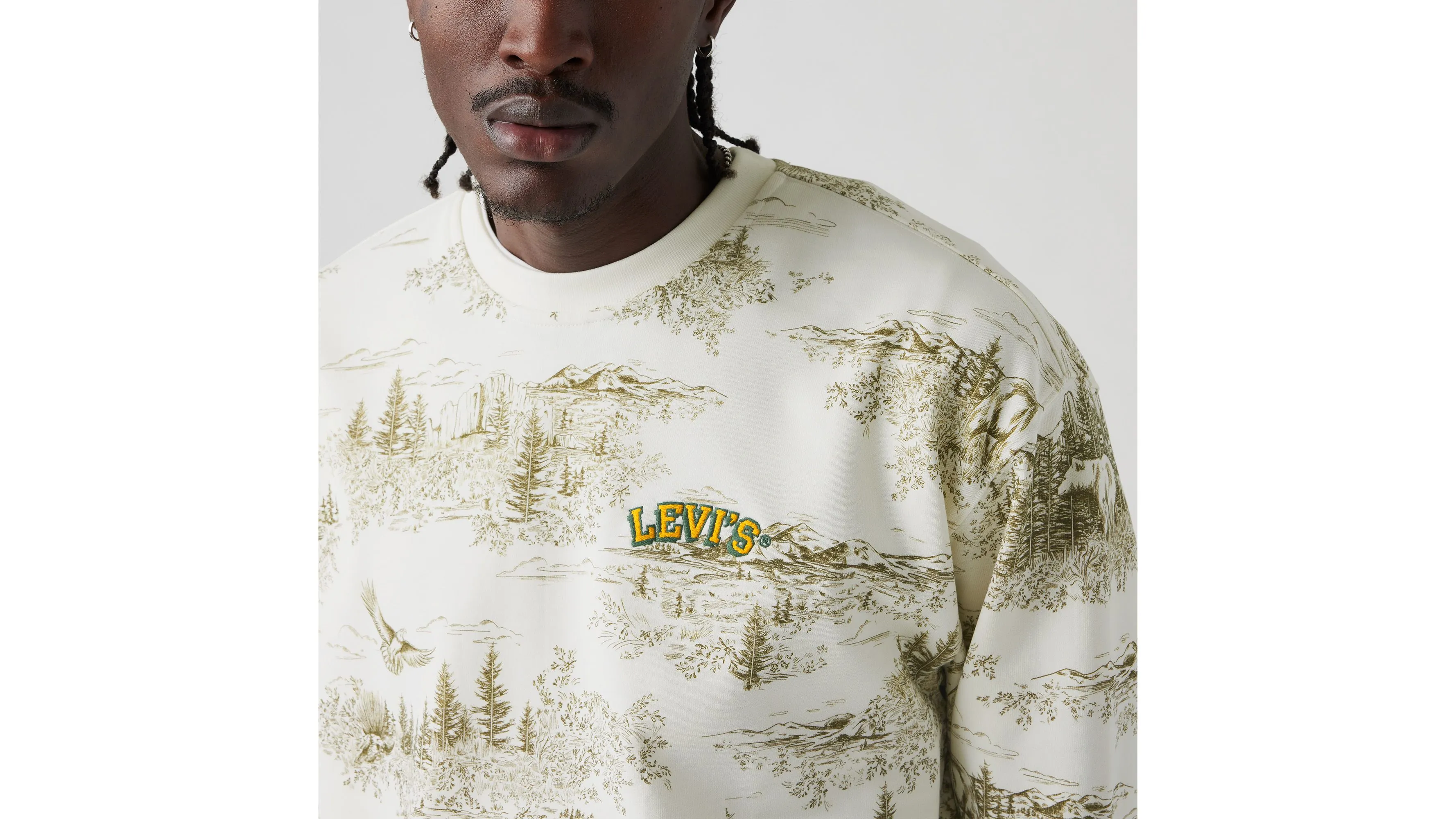 Relaxed Graphic Crewneck Sweatshirt sold by Levi's product image thumbnail 4