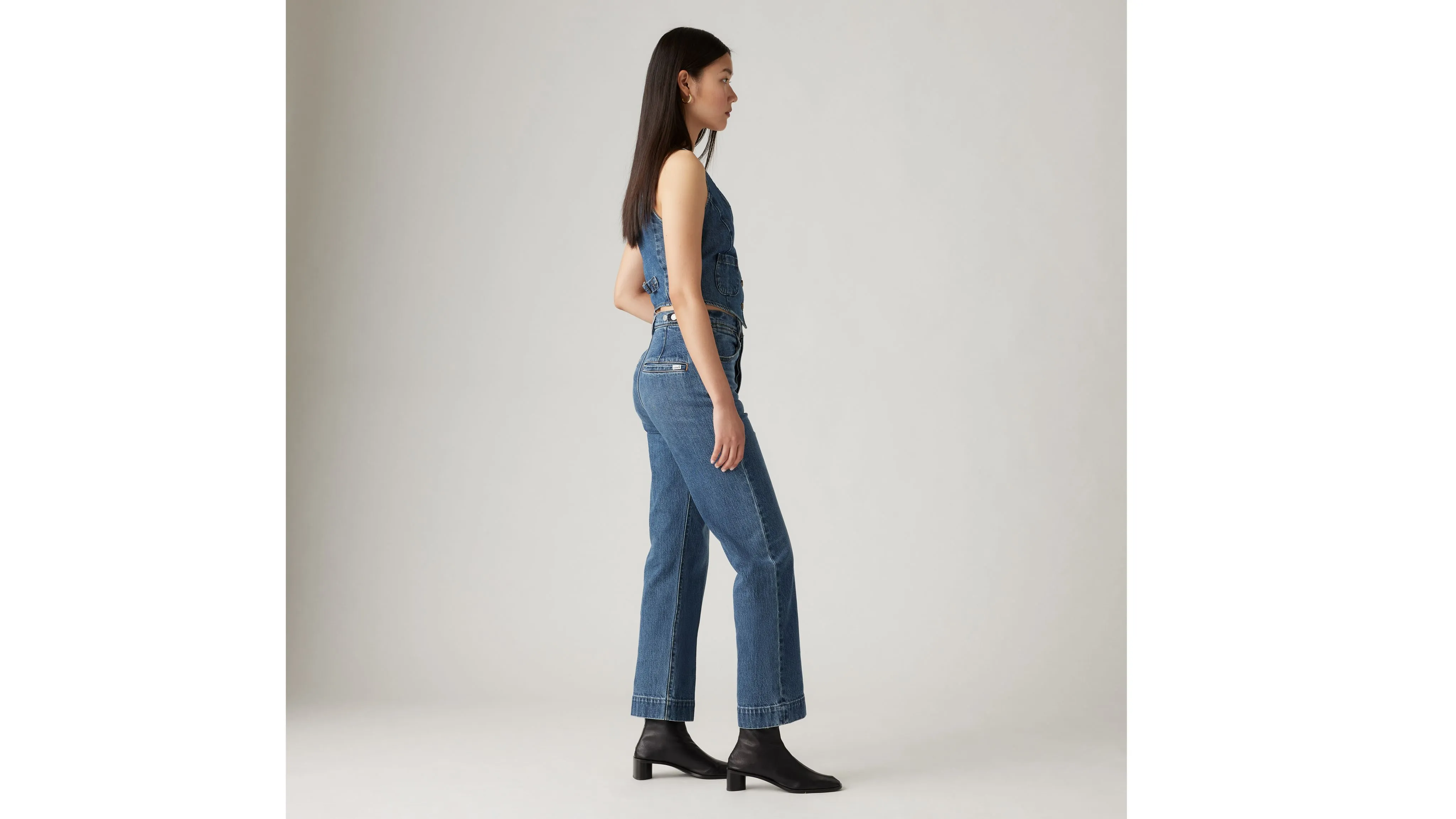 Ribcage Straight Ankle Tailored Women's Jeans sold by Levi's product image thumbnail 4