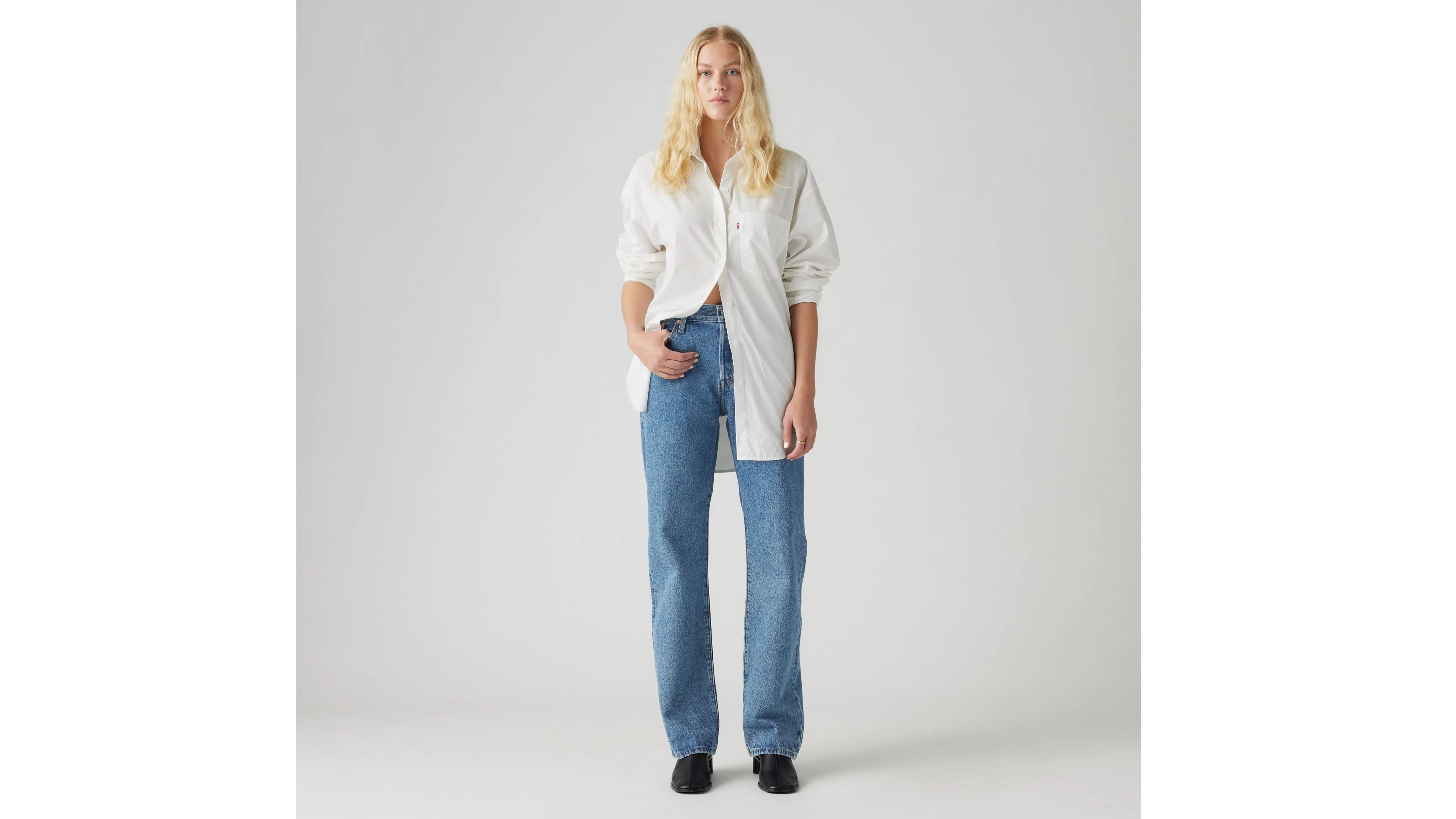 Levi's 501 '90s Women's Jeans 27x30 sold by Levi's product image thumbnail 5