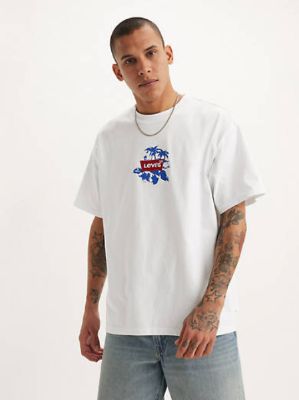 Vintage Fit Graphic T-Shirt sold by Levi's
