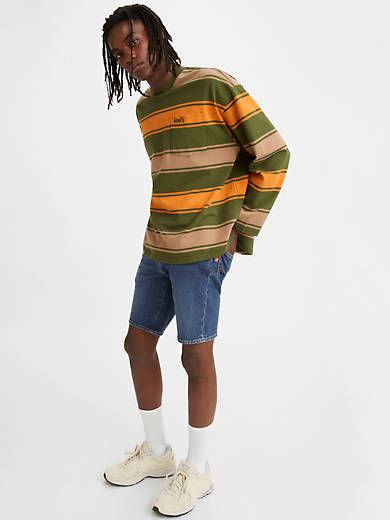 412 Slim Fit 9" Men's Shorts sold by Levi's